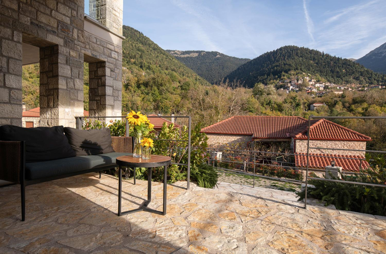 Others 5, Evora Luxury Suites, Central Greece