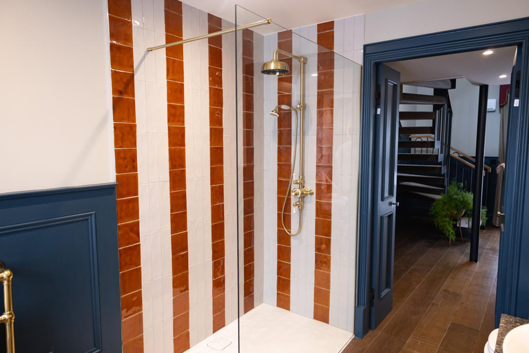 Bathroom 3, The Hat Maker Boutique Hotel