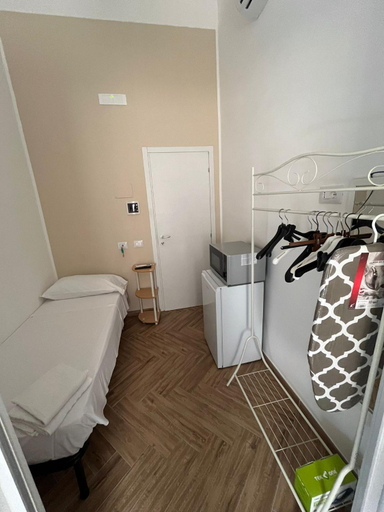 Others 2, Le Suite del Lungomare, Taranto