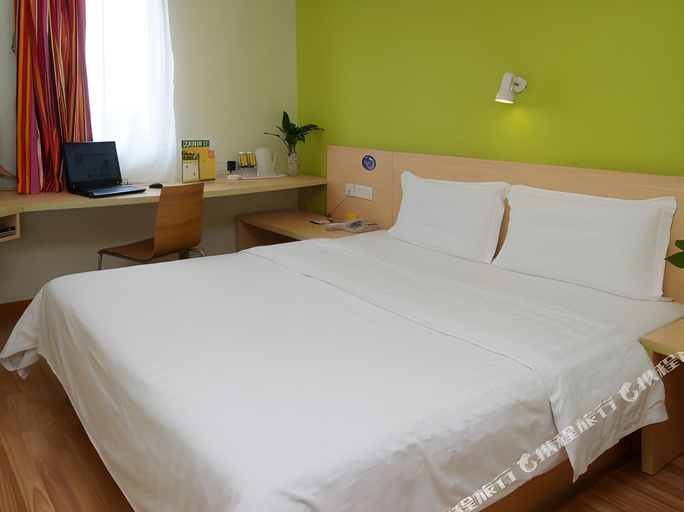 Bedroom 5, ManYiHotel, Guangzhou