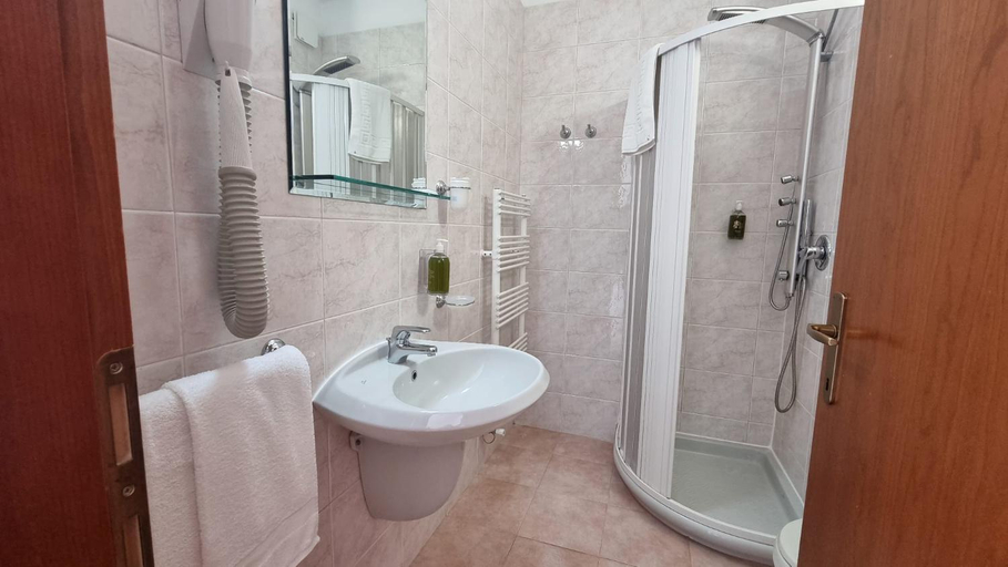 Bathroom, Easy Green Hotel, Foggia
