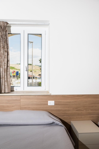 Bedroom 4, Furria, Catania