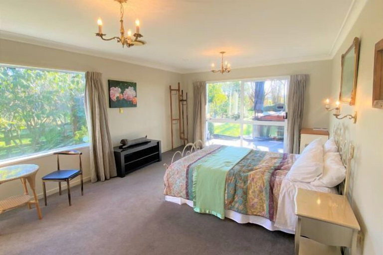Bedroom 3, Calm Swan Villa, Christchurch