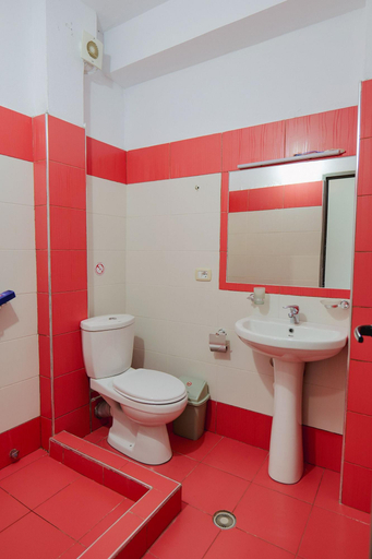 Bathroom 4, Summer Kiss Hotel, Sarandës
