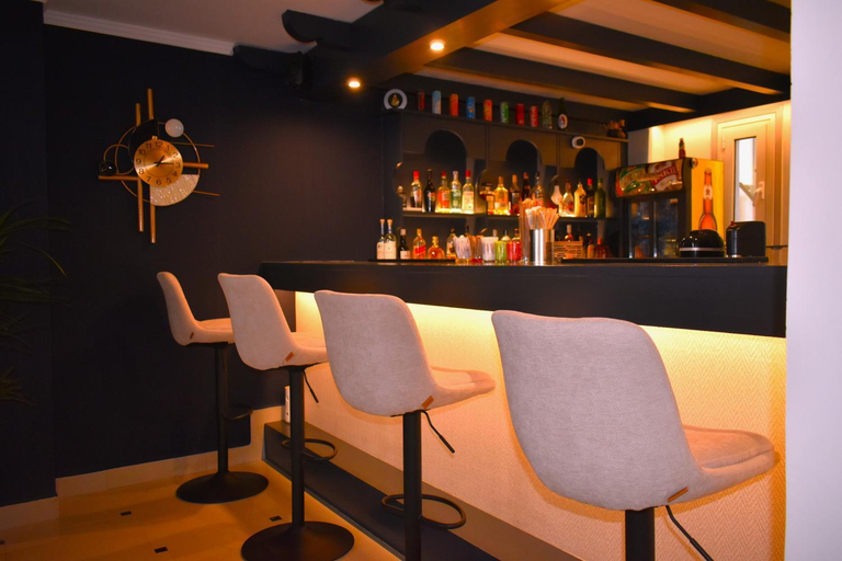 Food & Drinks 5, Hotel Kosmopolit, Peloponnese
