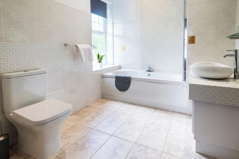 Bathroom 3, The Carlton Manor Hotel, Suffolk
