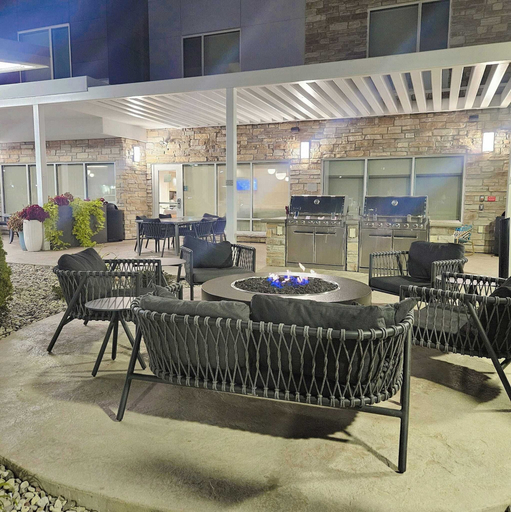 Food & Drinks 5, TownePlace Suites by Marriott Oshkosh, Winnebago
