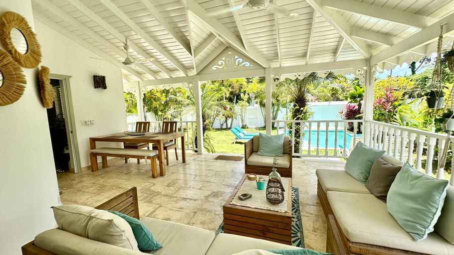 Others 5, Villa 4Bdrms 3.5baths with pool, Jacuzzi and Starlink WiFi, Las Terrenas