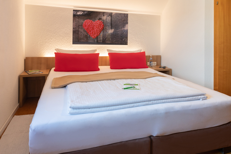 Bedroom 3, Landhotel Oßwald, Ostalbkreis