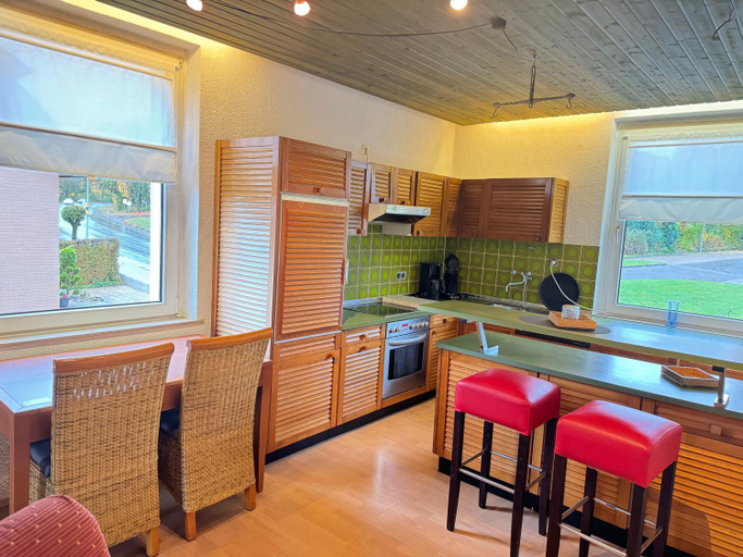 Others 5, Hotel Rio, Lippe