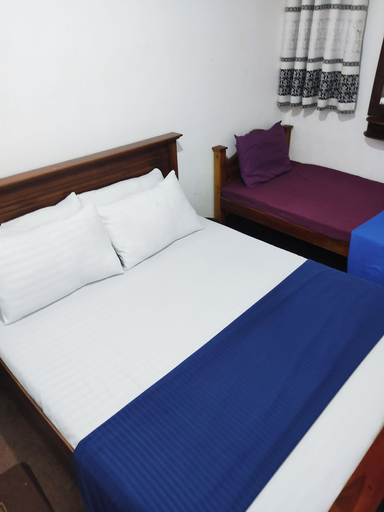 Bedroom 3, Green Holiday Inn, Udunuwara