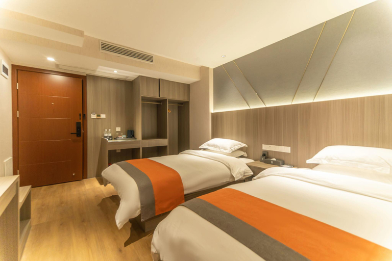 Others 3, Wugang Hotel, Wuhan