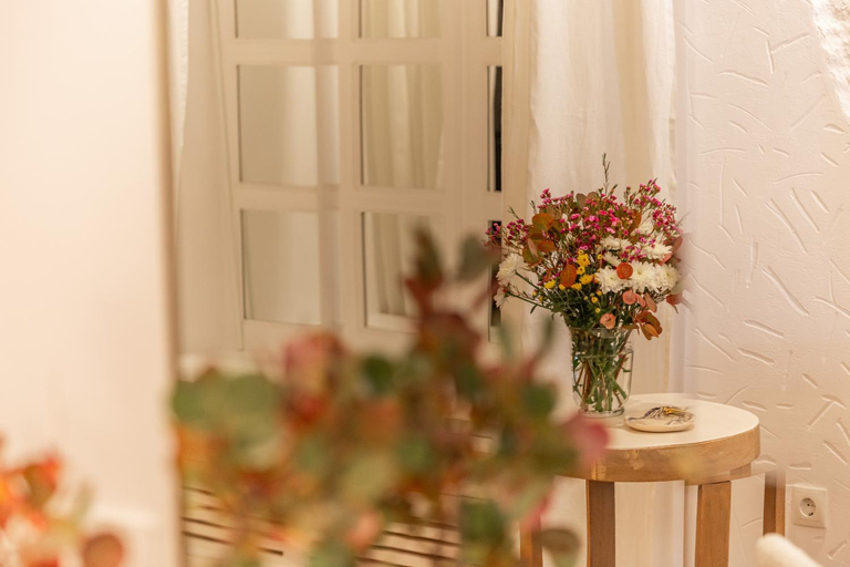 Others 5, Timeless Athens Cozy Apartment, Attica