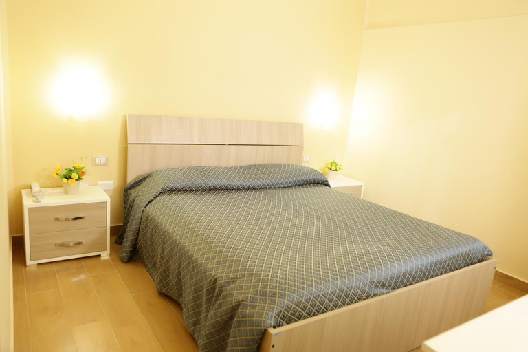 Bedroom 3, Hotel Il Quadrifoglio, Napoli
