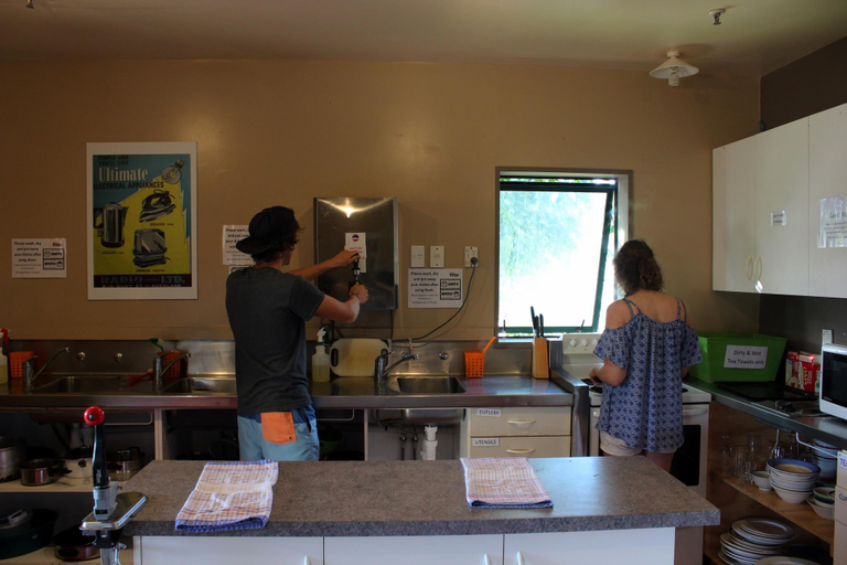 Food & Drinks, Fox Glacier Pod Hostel & Inn, Westland