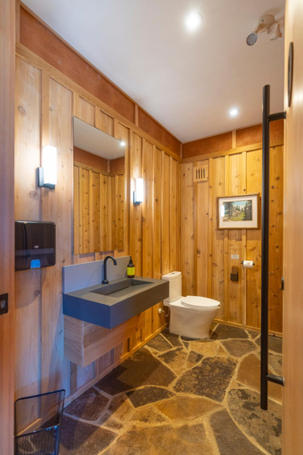 Bathroom 5, The Lodge at Bow Lake, Division No. 15