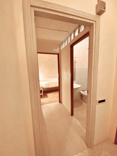 Interior, Bed and Dreams, Florence