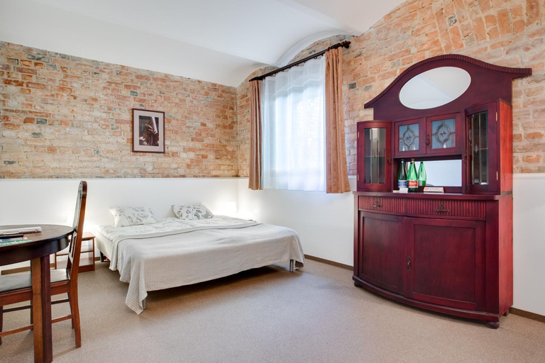 Others 2, Janne Hotel with Self Check-in, Riga