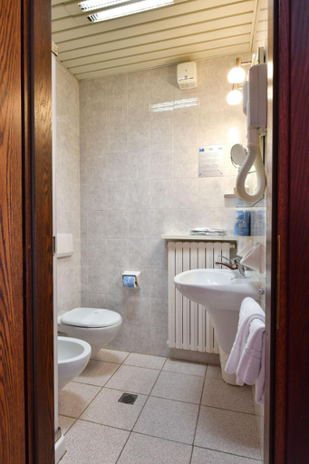 Bathroom 5, Stella Alpina Hotel e Ristorante, Verbano-Cusio-Ossola