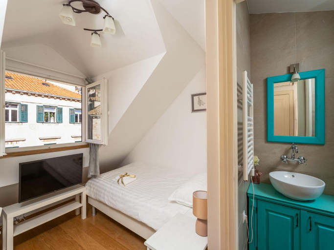 Bathroom 3, Lumin Guest House, Dubrovnik