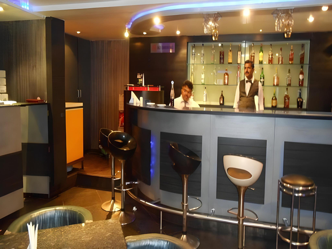 Others 5, Hotel Victerrace, Kolkata