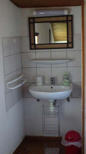 Bathroom 3, Les gites de Petrocoriis, Dordogne