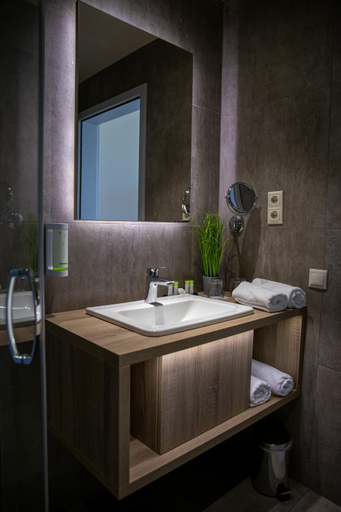 Bathroom 4, Lignum Hotel, Miskolci