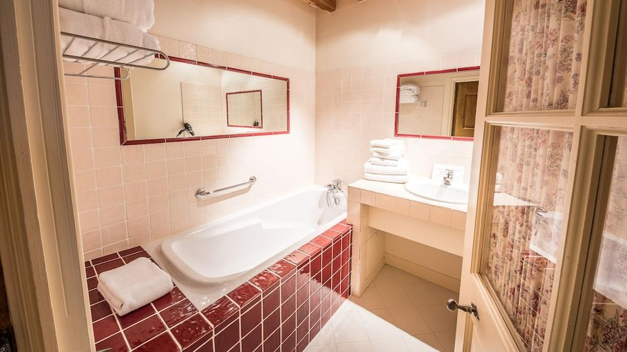 Bathroom 4, Le Champ des Oiseaux Hotel & Spa, Aube