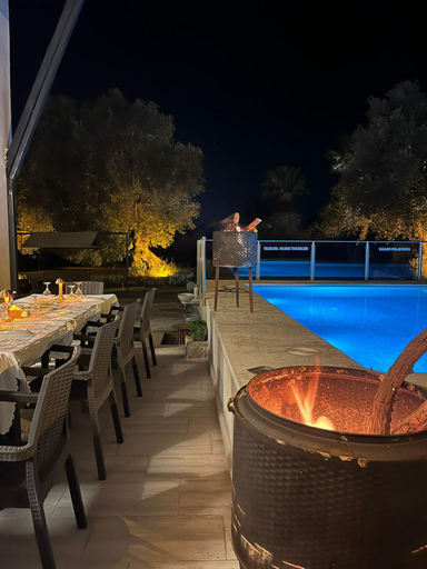 Food & Drinks 3, Ilcayto Rooms, Foça