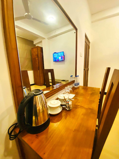 Others 4, Hotel Rosenro, Kesbewa