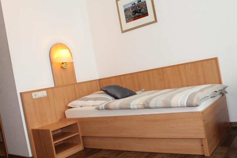 Bedroom 3, TOTO's Gasthaus, Ennepe-Ruhr-Kreis