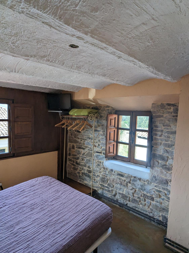 Bedroom 2, Las Casas de Isu, Asturias