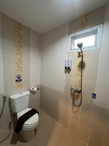 Bathroom 4, SK Residence And Restaurant Patong, Pulau Phuket