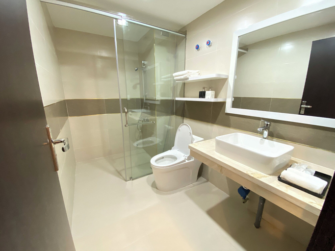 Bathroom 3, The Nova Hotel & Apartment, Ngô Quyền