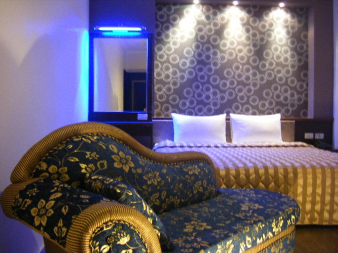 Others 5, Baseball Hotel, Hsinchu City