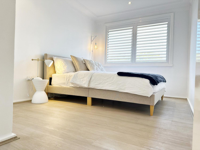Others 3, Solhaus - Modern 1BR by Towradgi Beach, Wollongong - Inner
