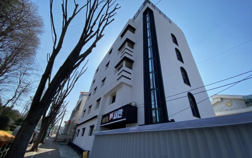 Others 3, Gwangju Nongseongdong Sian, Buk