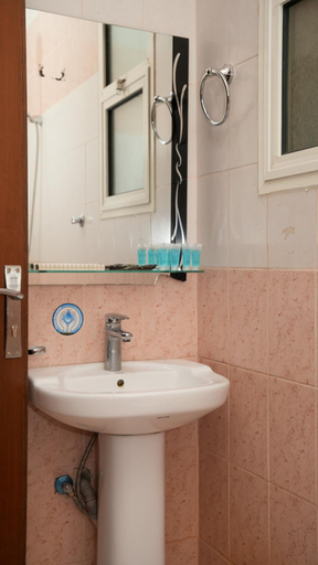 Bathroom 4, Lailaty Al-Damamm Road هذه ليلتى- فرع طريق الدمام , Riyadh