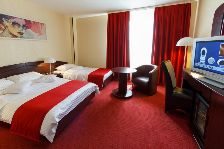Bedroom 3, Hotel Anna, Targu Jiu