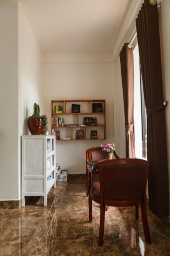 Others 4, Khanh's Home, Huế