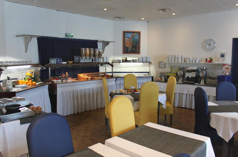 Food & Drinks 4, Kyriad Direct Rennes, Ille-et-Vilaine
