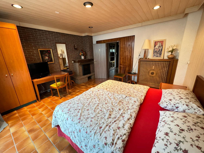Bedroom 2, Hotel Rio, Lippe