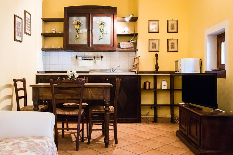 Others 4, Relais Dei Cesari, Novara