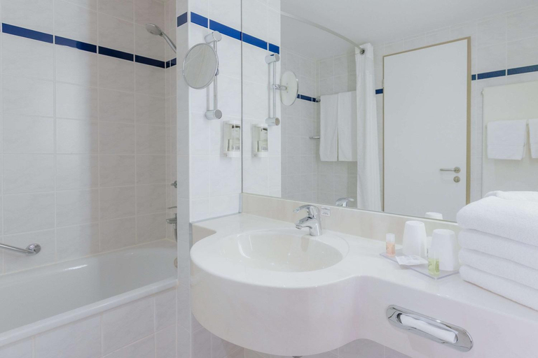Bathroom 5, Best Western Plus Hotel Bautzen, Bautzen