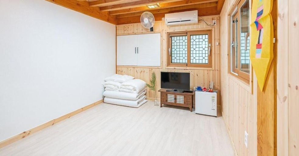 Others 3, Goma Guesthouse, Gongju