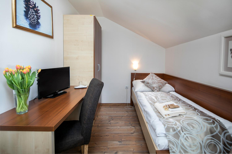 Bedroom 3, Hotel Granit Smrekovica, Ružomberok