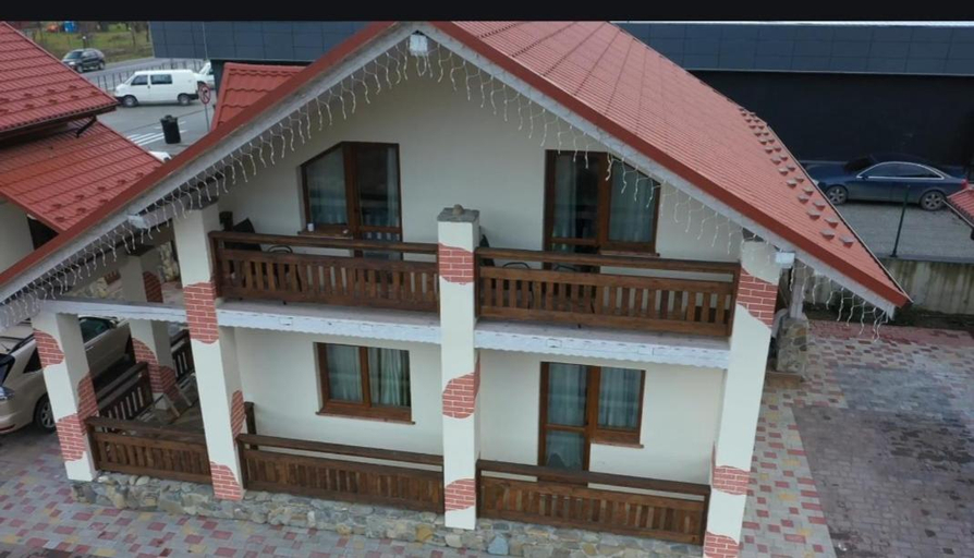 Others 3, Vovna, Iaremchans'ka