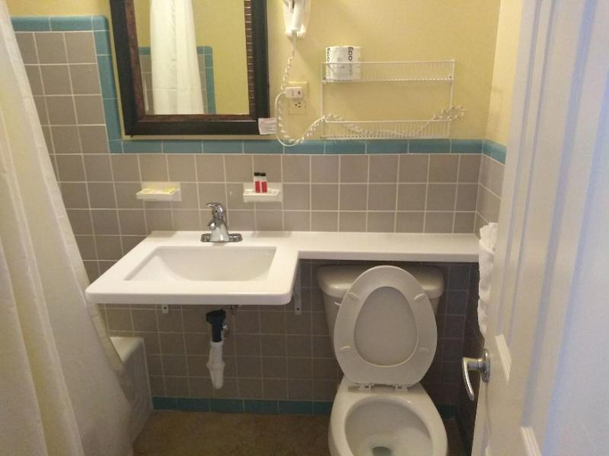 Others 1, Super Inn, Volusia