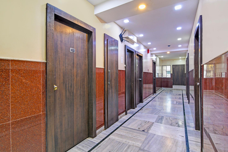 Public Area 3, Fabhotel Sonargaon, Kolkata