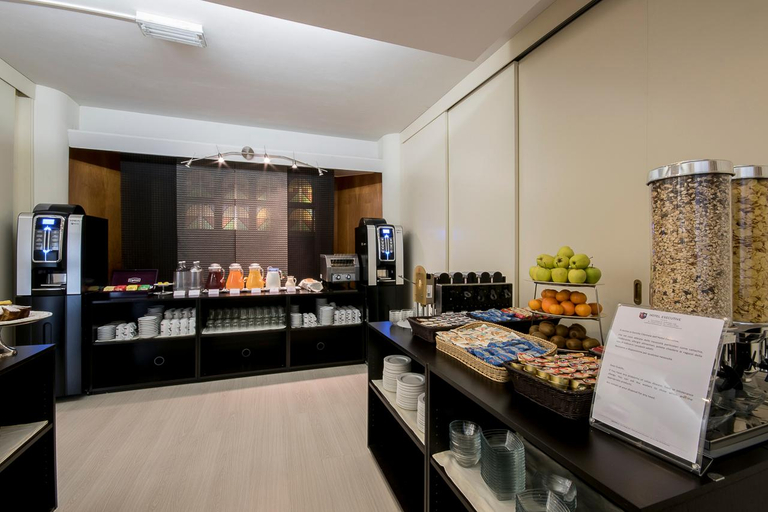 Food & Drinks 5, Hotel Executive, Siena